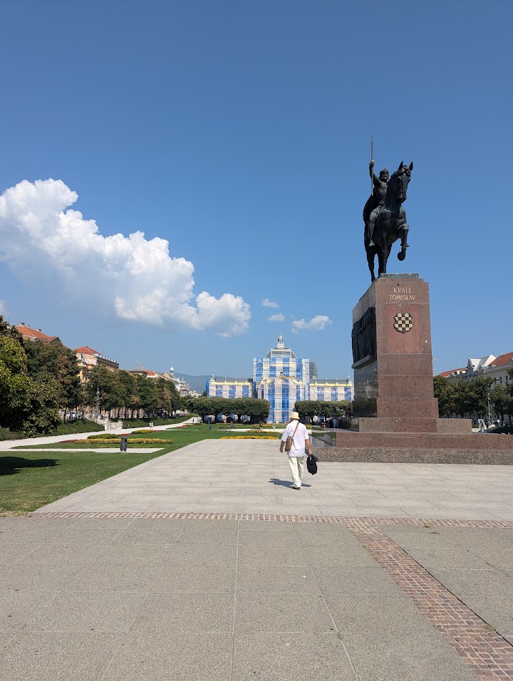 A cool statue in Zagreb
